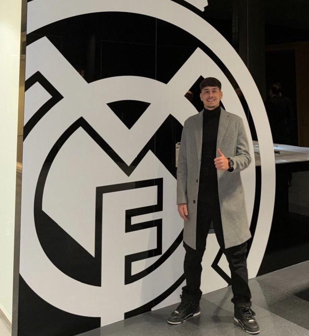 星空体育app-球员自宣，塞维利亚小将亚历克西斯-西里亚已经与皇马签约