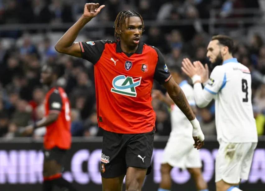 星空体育app-法媒：雷恩后卫雅凯将接受手术治疗，预计赛季报销