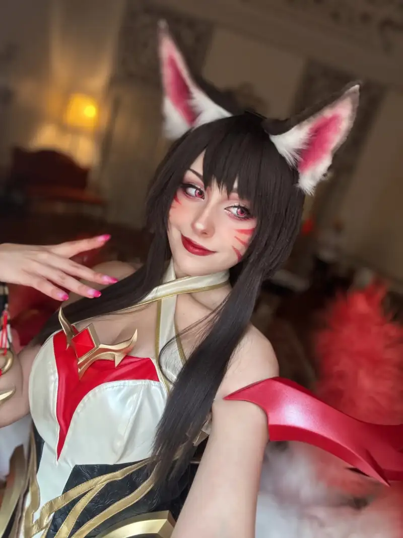 星空体育-阿狸cos：这套阿狸连招怎么说，兄弟们